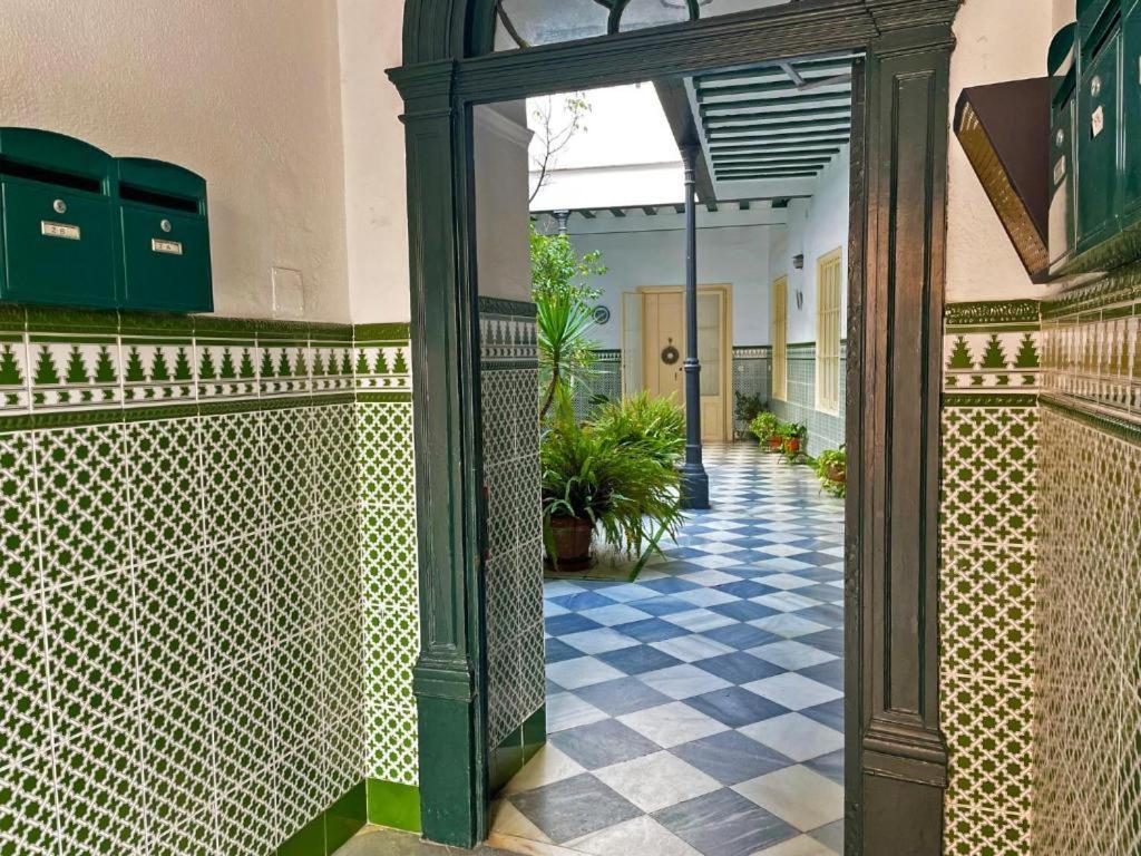 Apartamento Vitoria. Jerez de la Frontera Extérieur photo